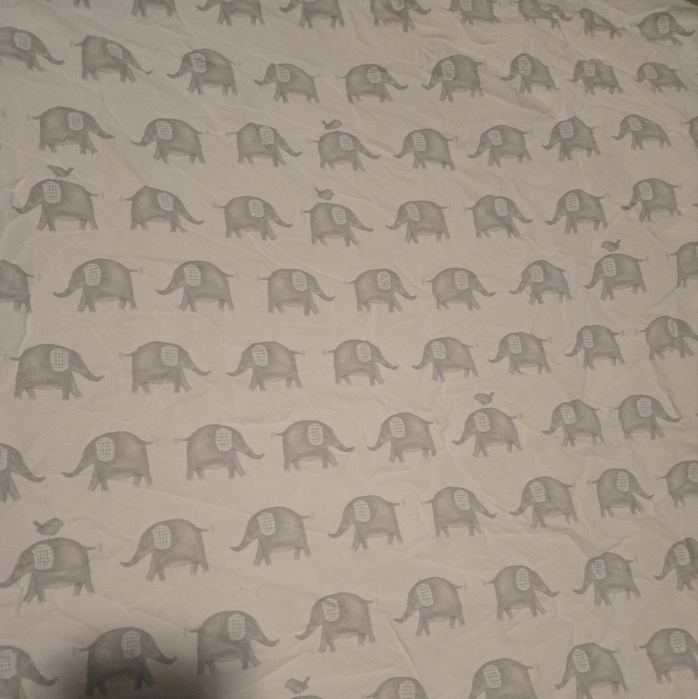 EUC Pottery Barn Kids Crib Sheet Elephant